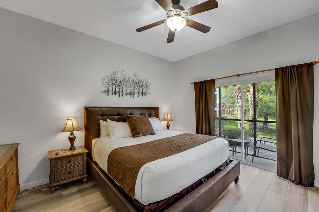 Exclusive villa: pool, EV charger, near Disney