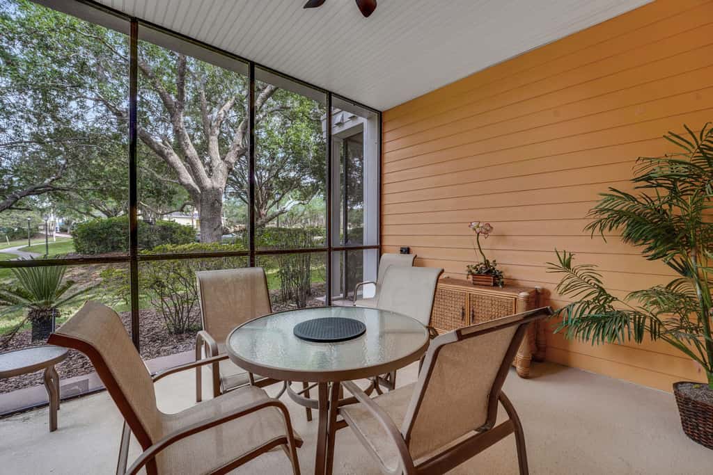 1st floor condo w/ basketball court, near theme parks, restaurant, pools