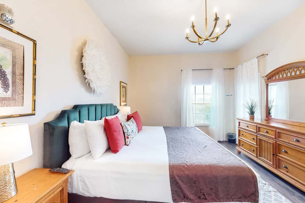 First floor lake view condo w/ pool & hot tub access, private W/D, & central AC