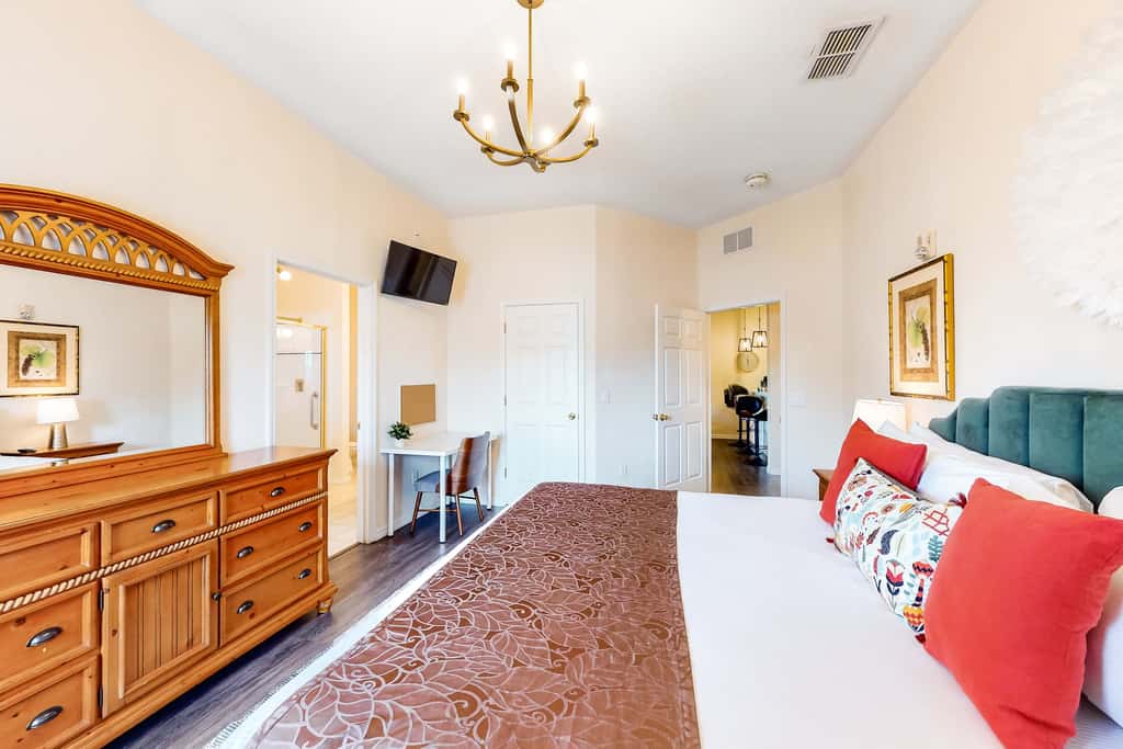 First floor lake view condo w/ pool & hot tub access, private W/D, & central AC
