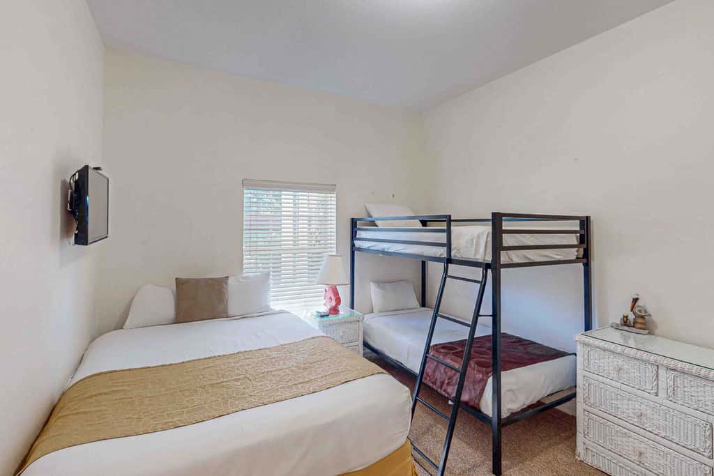 Exclusive 3BR Villa: Pools, Near Disney