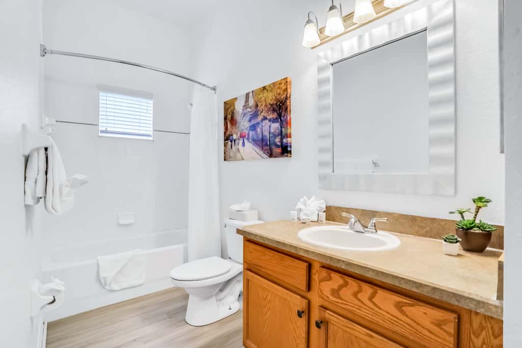 Condo w/ shared pools, fitness center - near Old Lake Davenport & Disney