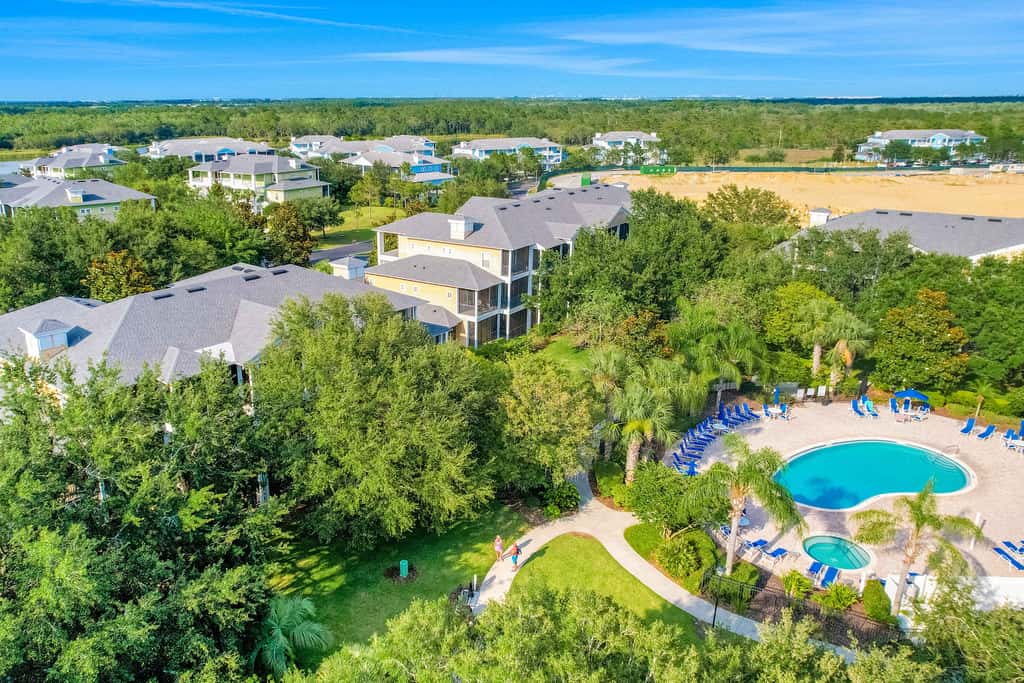 Condo w/ shared pools, fitness center - near Old Lake Davenport & Disney