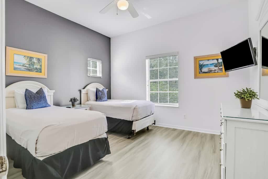 Condo w/ shared pools, fitness center - near Old Lake Davenport & Disney