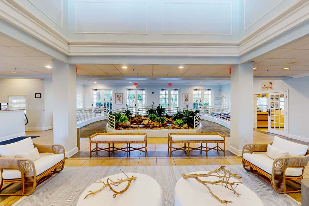 Condo w/ shared pools, fitness center - near Old Lake Davenport & Disney