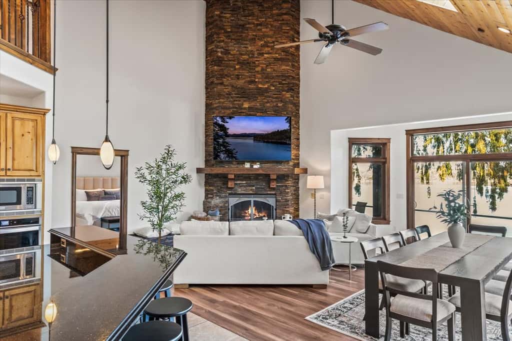 Unwind at Deja View Upper
