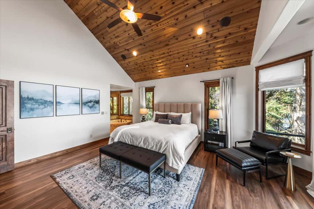 Unwind at Deja View Upper