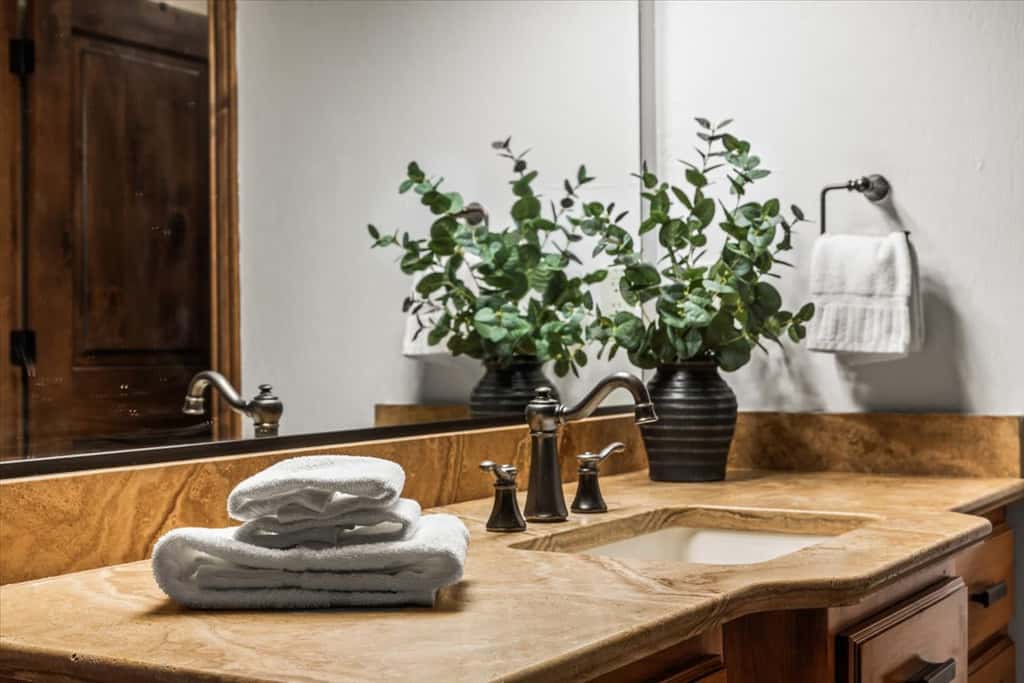 Unwind at Deja View Upper