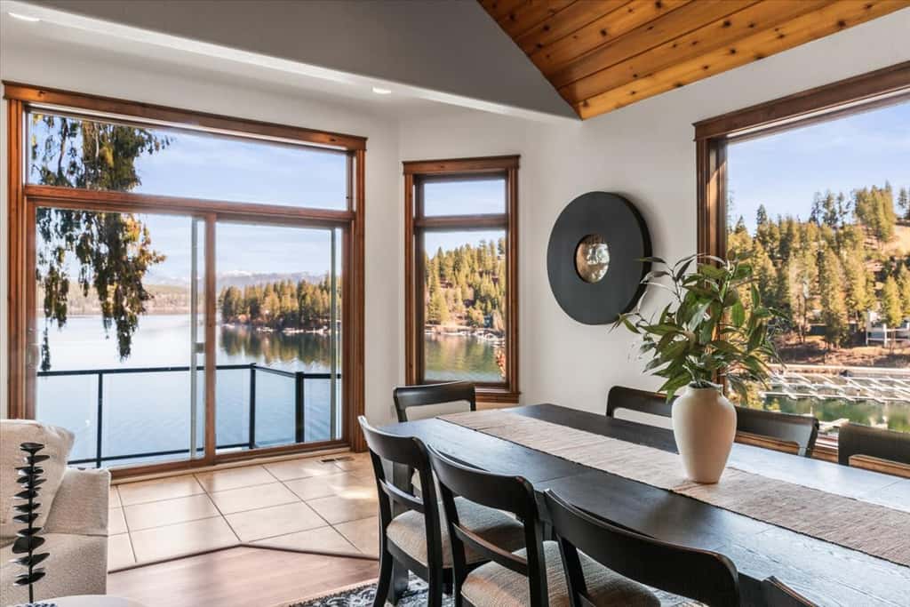 Unwind at Deja View Upper