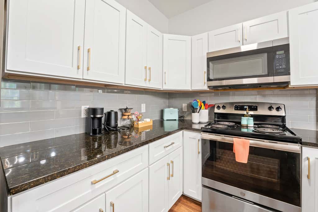 NRG MedCenter 2BD/2.5BA w FencedYard & King Bed