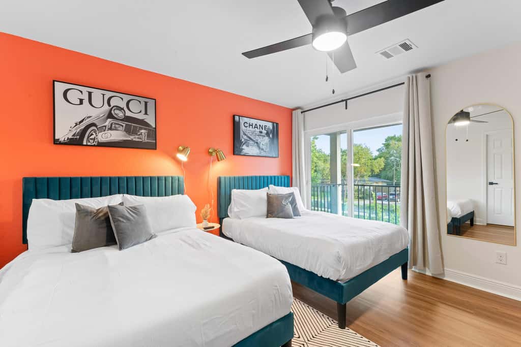NRG MedCenter 2BD/2.5BA w FencedYard & King Bed
