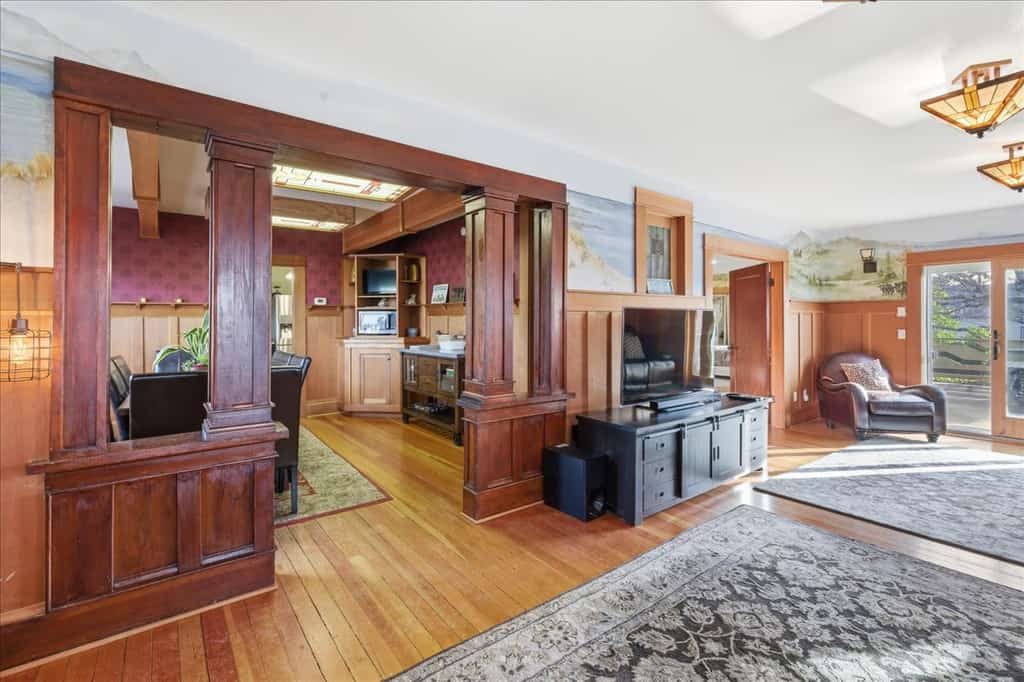 Coastal Craftsman