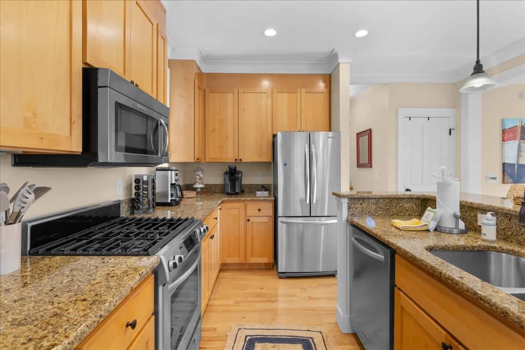 Family friendly home with game room, hot tub, steps to ocean