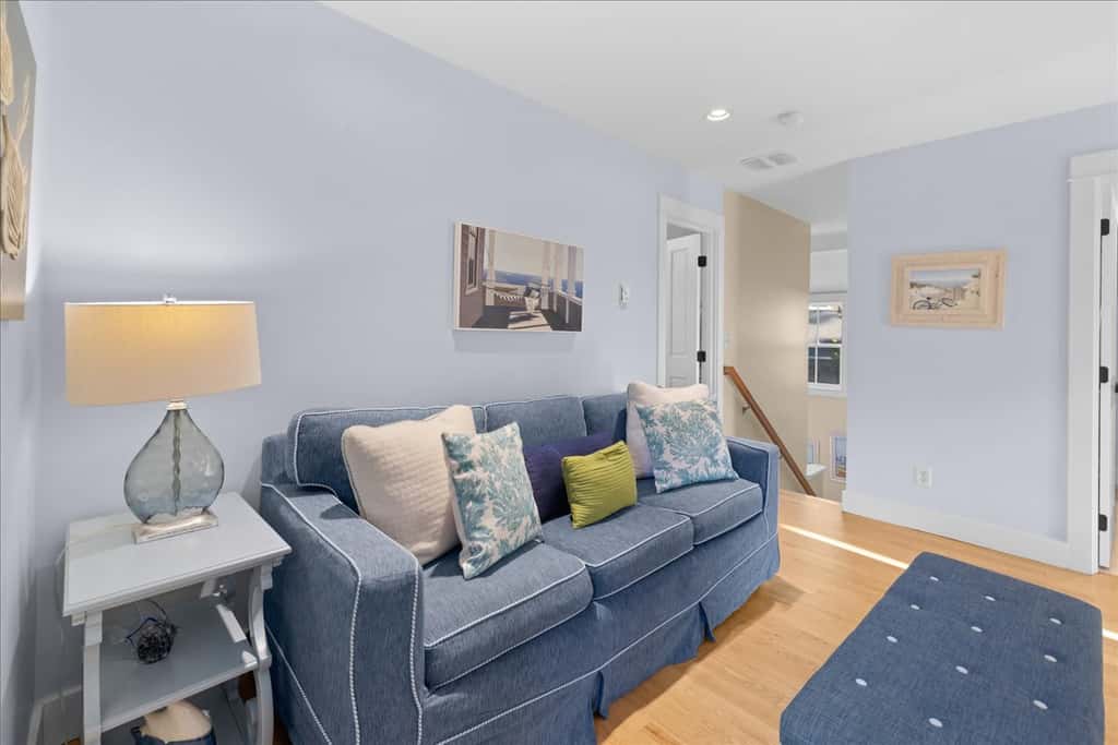 Family friendly home with game room, hot tub, steps to ocean