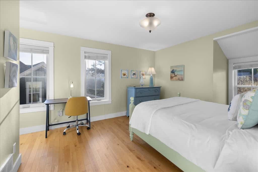 Family friendly home with game room, hot tub, steps to ocean