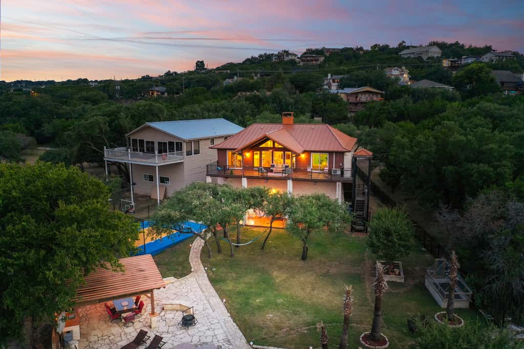 J-Bar-J Lodge