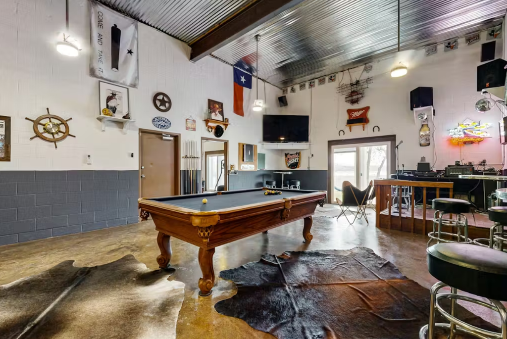 J-Bar-J Lodge