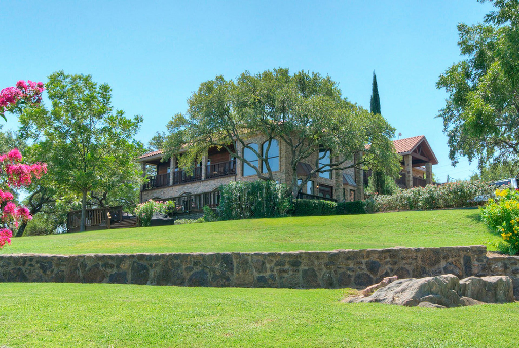 Lake Buchanan Grand Retreat