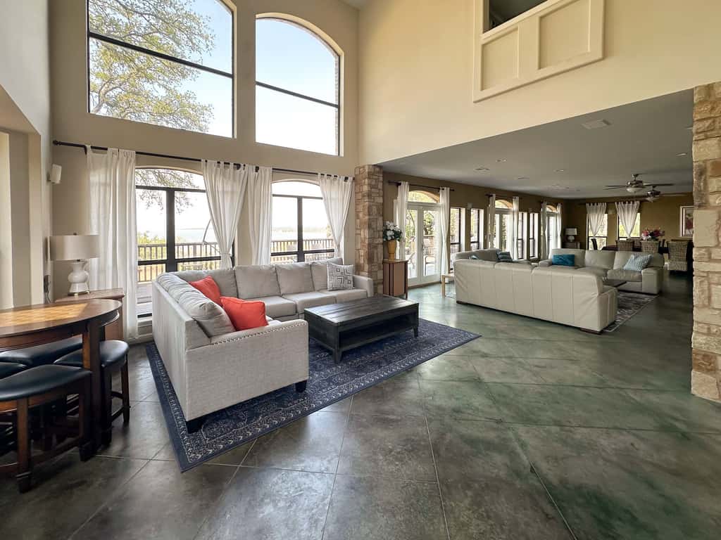 Lake Buchanan Grand Retreat