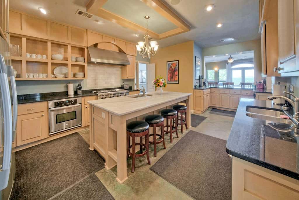 Lake Buchanan Grand Retreat