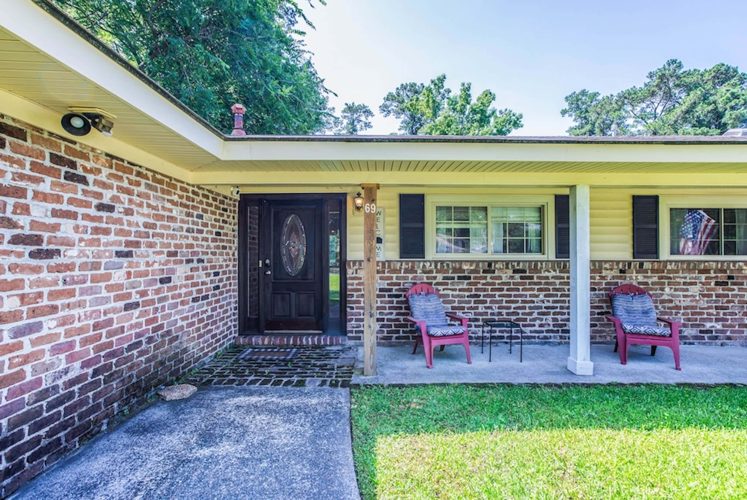 Savannah Getaway with Private Pool, Porch & Deck