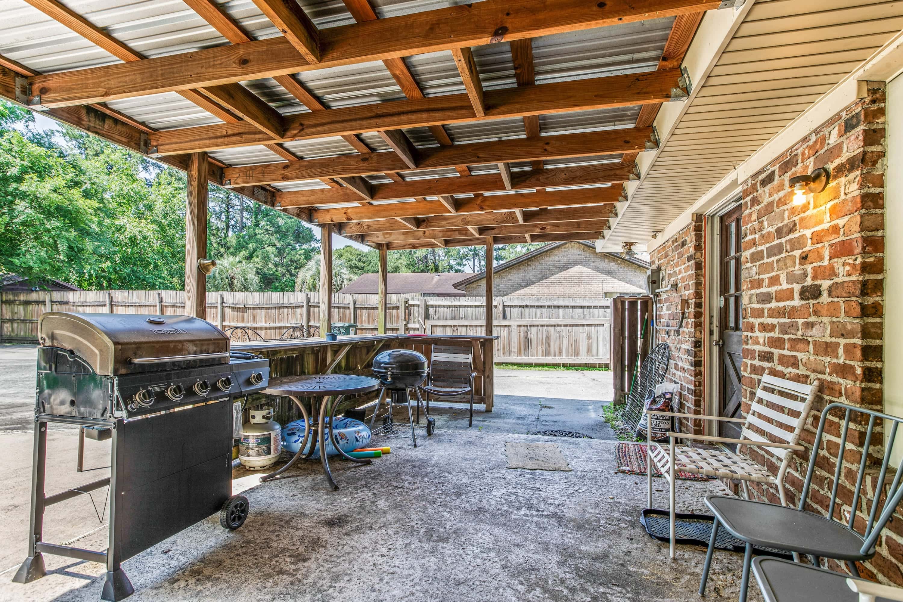 Savannah Getaway with Private Pool, Porch & Deck