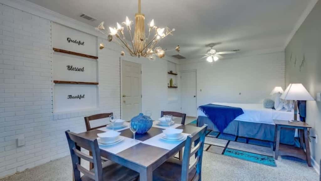 Studio w/ Gazebo-Swanky Savannah Style