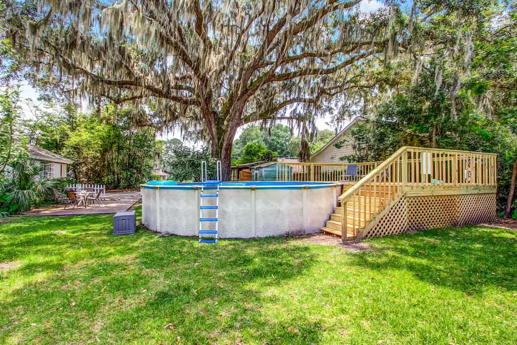 Studio w/ Gazebo-Swanky Savannah Style