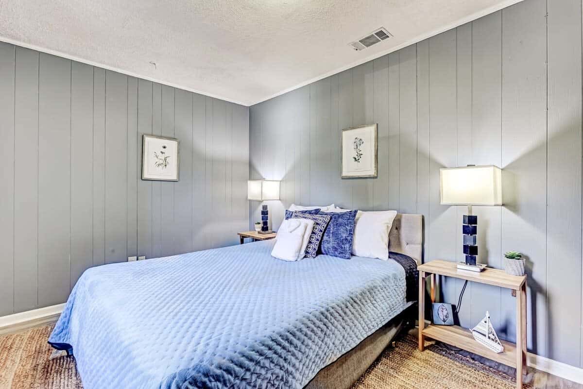 Near Downtown with a Pool! Oatland Island Escape