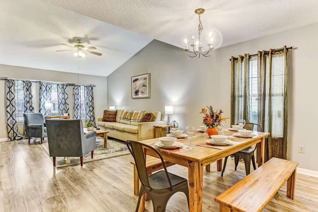 Fenced Yard, Patio & BBQ · Historic District Area