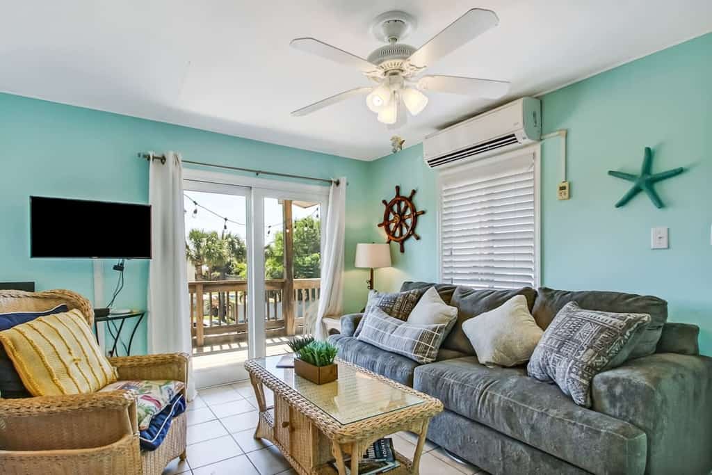 Beach Access Condo with Patio & Pet-Friendly