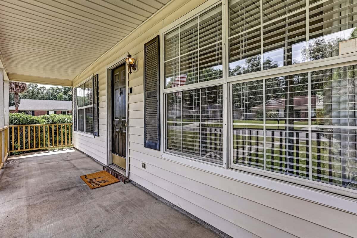 Fenced Yard w/ Pool! Laurelwood Lodging