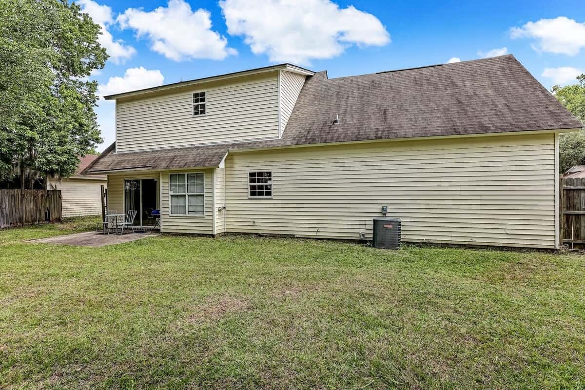 Fenced Yard w/ Pool! Laurelwood Lodging