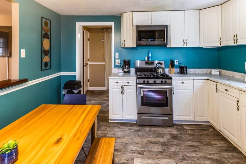 Family Friendly & Ping Pong- Relax & Play Retreat