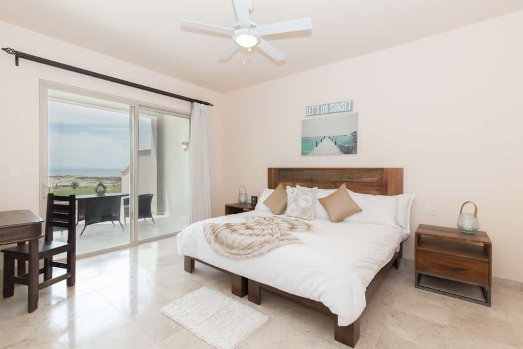 Beautiful ground floor condo at Paraíso del Mar