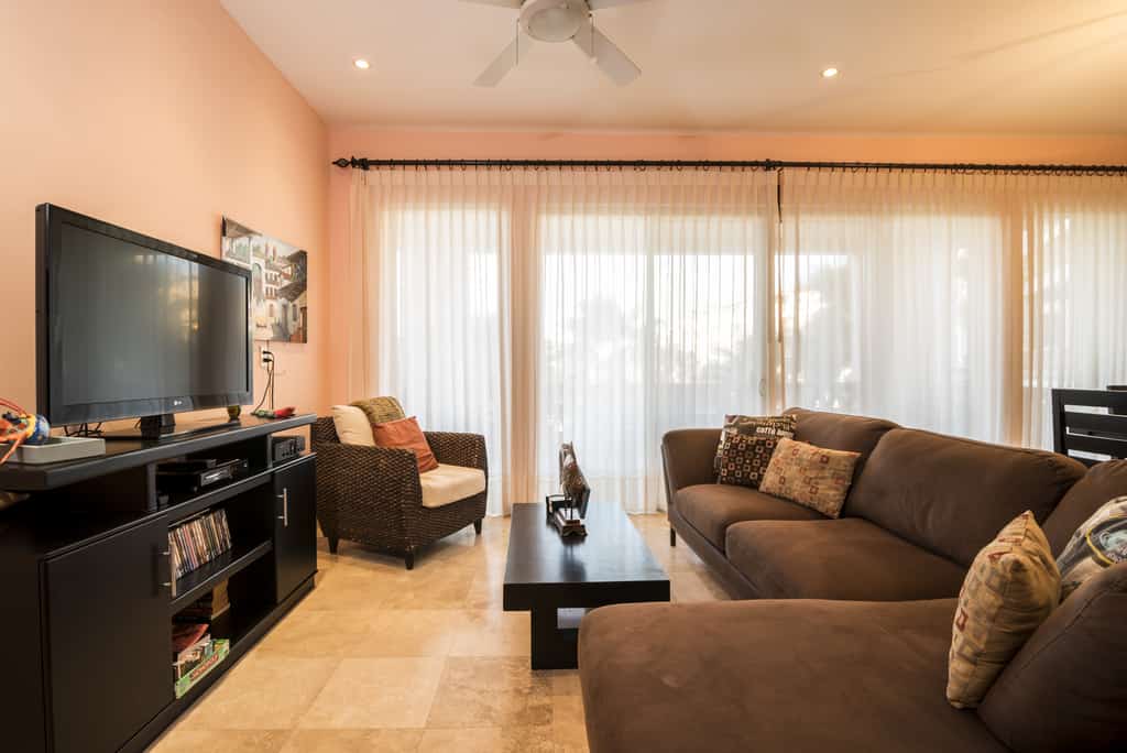 PDM D301-Beautiful upper condo