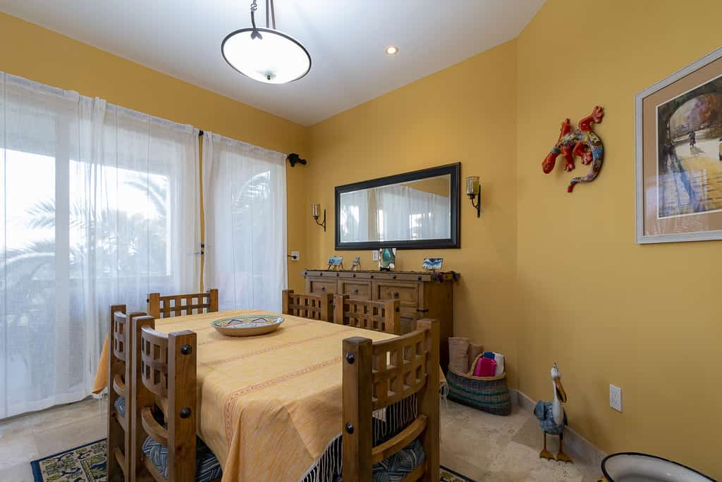PDM C301-Colorful upper condo