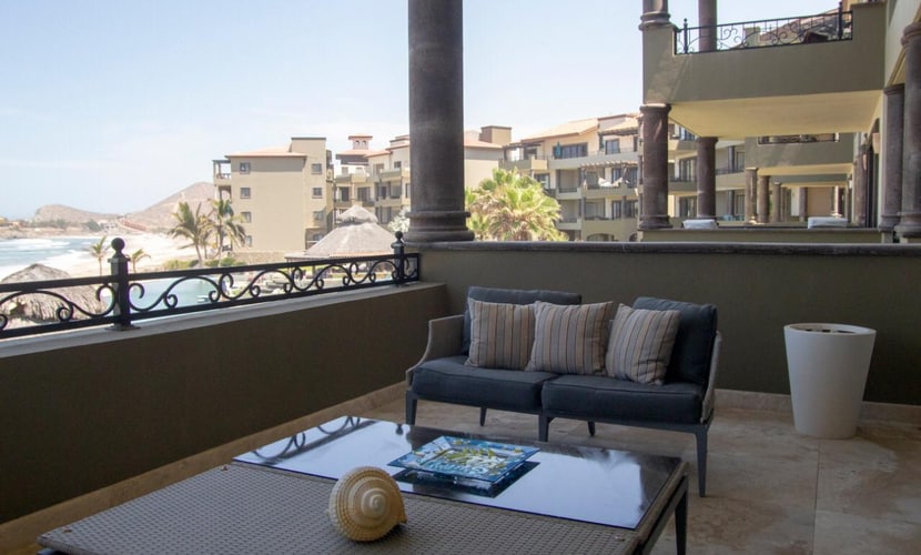 Enjoy your vacation in this beautiful oceanfront condo at Sol Paraíso Cerritos!