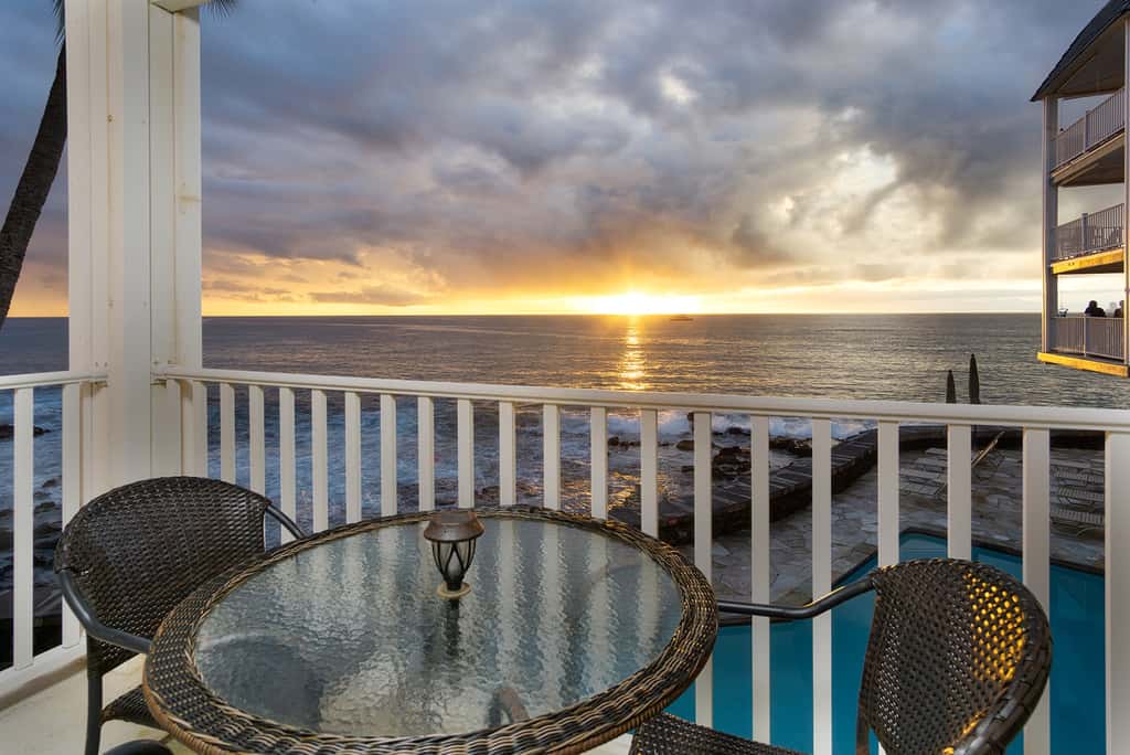 Hale Kona Kai 206