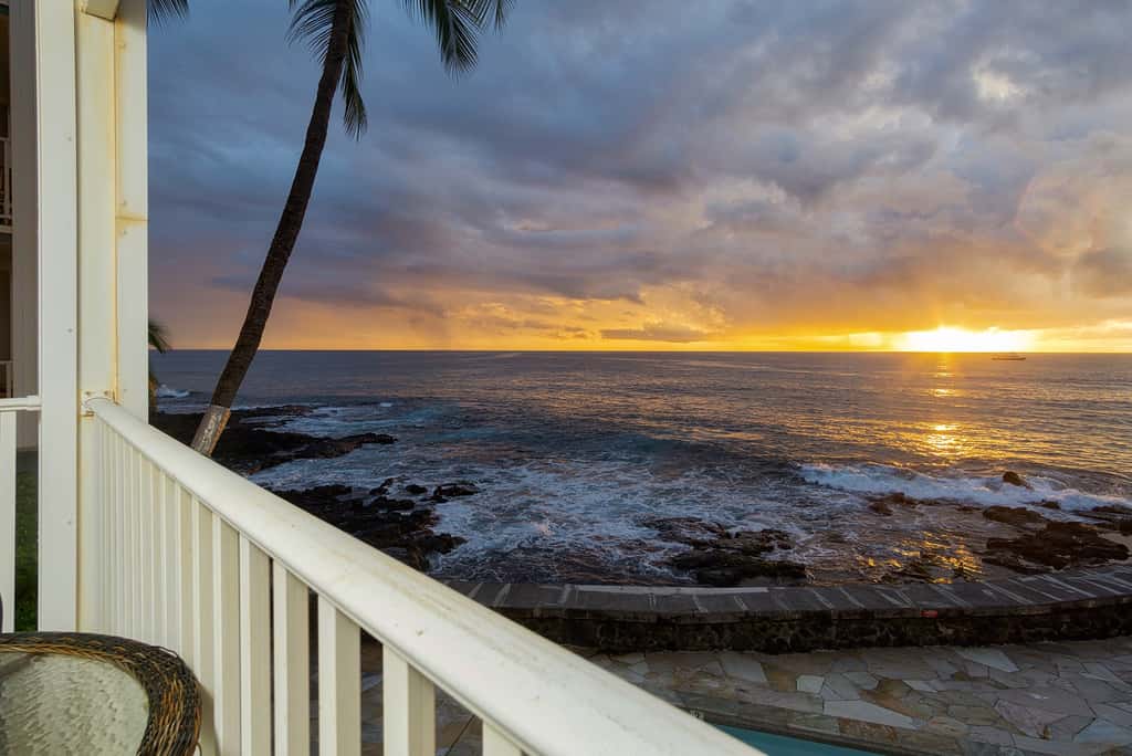 Hale Kona Kai 206