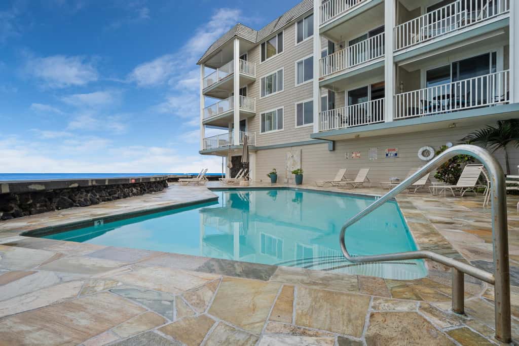 Hale Kona Kai 206