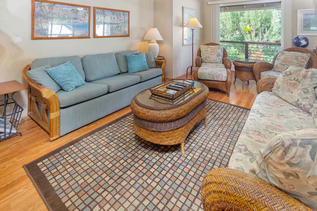 Hale Naniloa - White Sands Beach Home