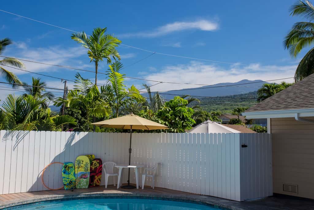 Hale Naniloa - White Sands Beach Home