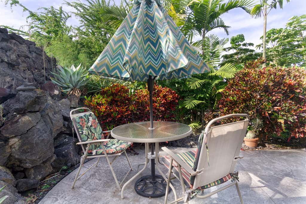 Hale Naniloa - White Sands Beach Home