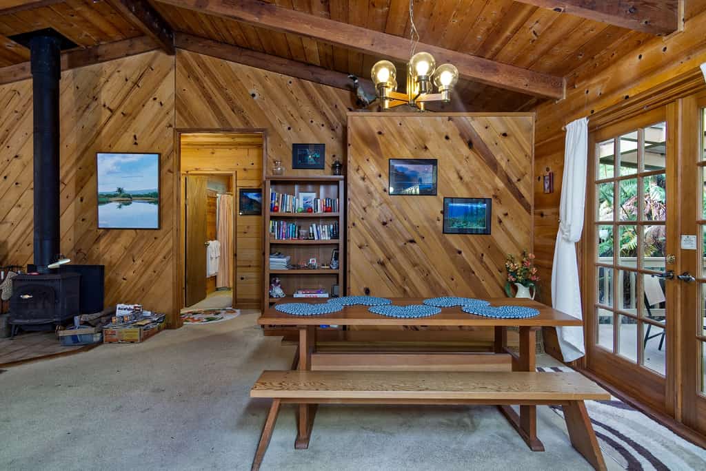 Cozy and Beautiful Home with Lush Private Setting! 🌺 - Volcano Village Cymbidium House 🌋