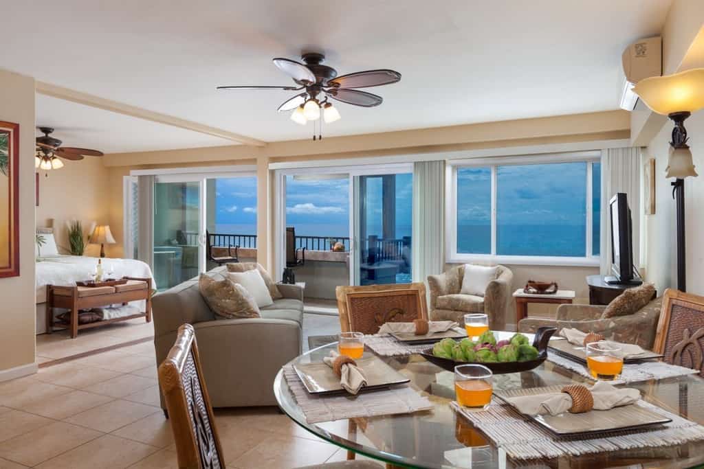 Amazing 🏄‍♀️ Oceanfront Penthouse 🐬 Newly Renovated!  - Banyan Tree 403C 🌅