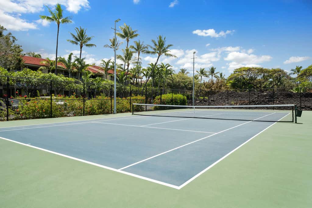 Kona Surf & Racquet 1-305