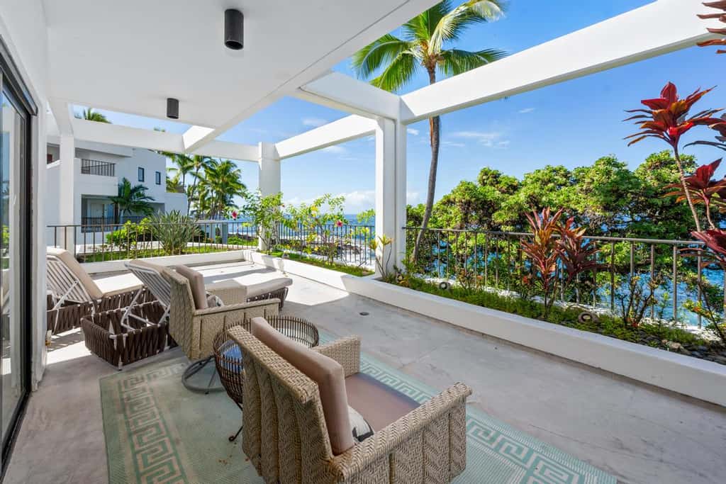 Primo Kona Condo