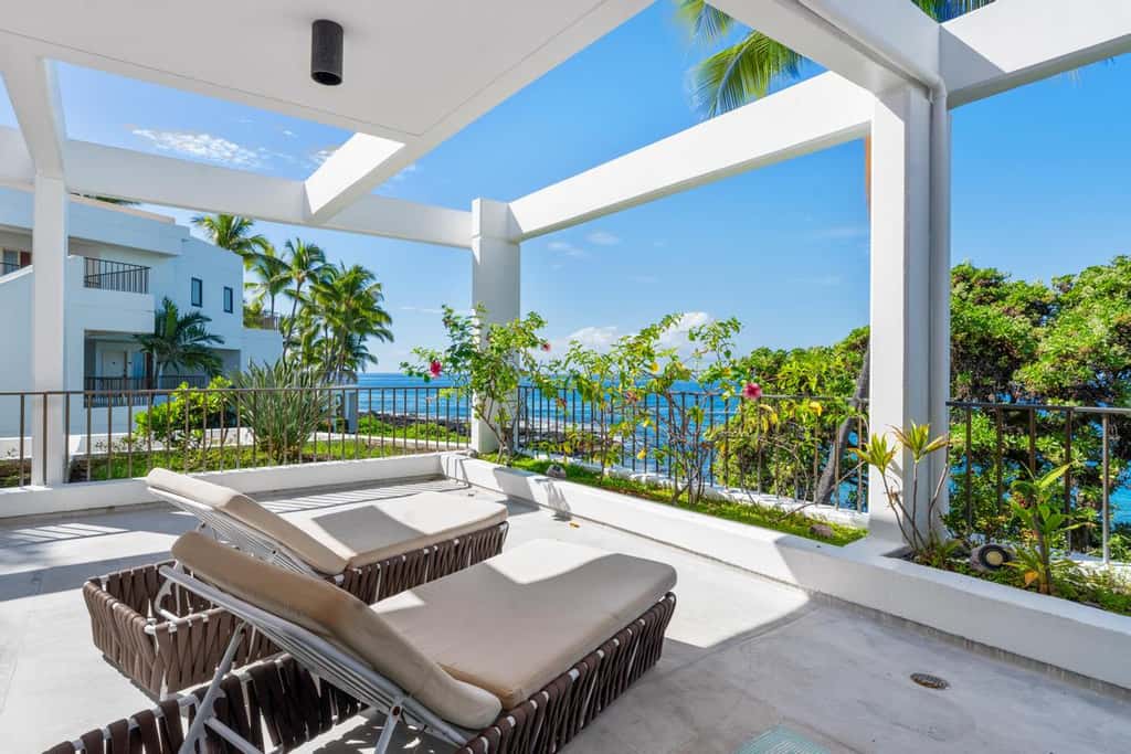 Primo Kona Condo