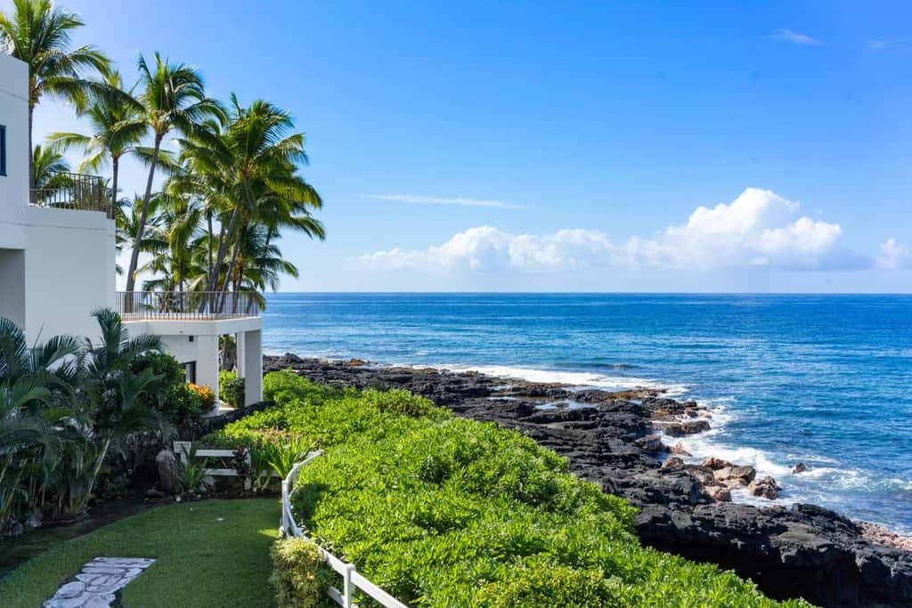 Primo Kona Condo